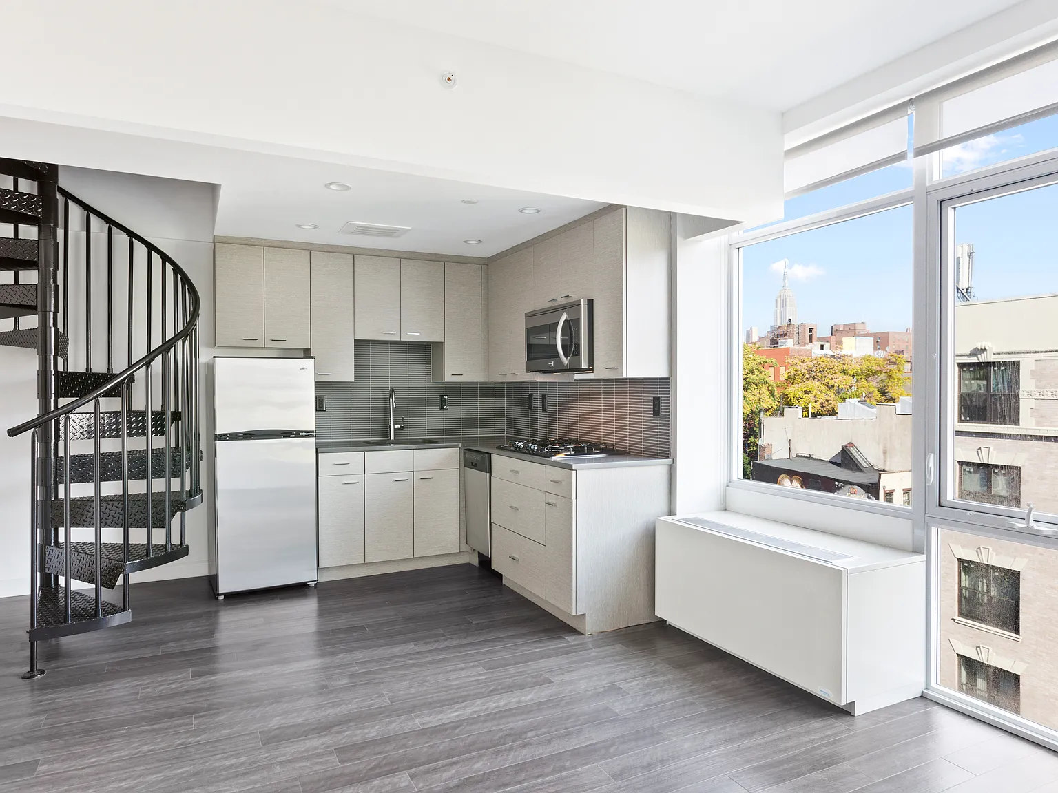 185 Avenue B — Photo 3
