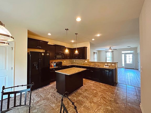 5th image of 337 Chesser Loop Rd