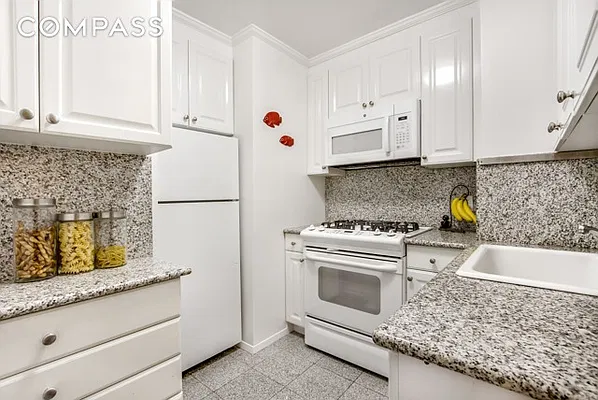 Sold by Compass | media 4