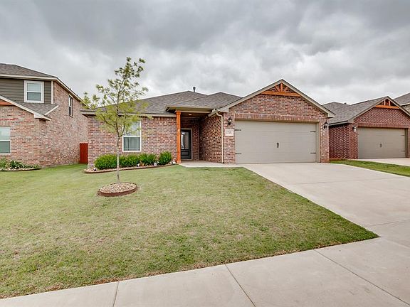 2nd image of 1705 Vermilion Ln