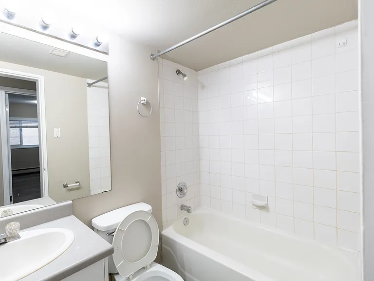 3155 Westwood Dr — Photo 10