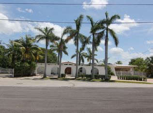 2430 NE 195th St, North Miami Beach, FL 33180