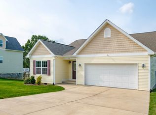 63 Upland Ct, Stuarts Draft, VA 24477