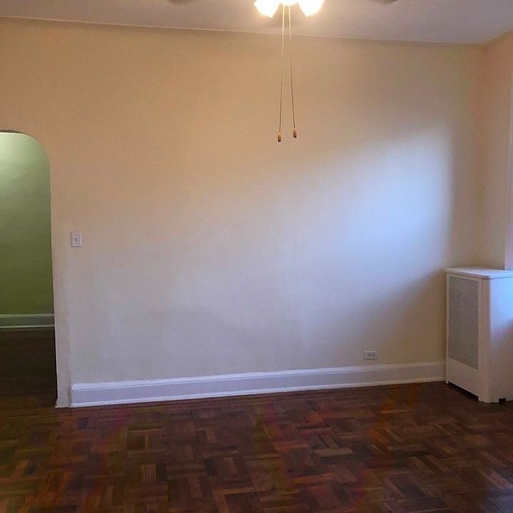 2nd image of 957 67th St APT A5