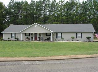 2605 Edgewood Dr, Corinth, MS 38834