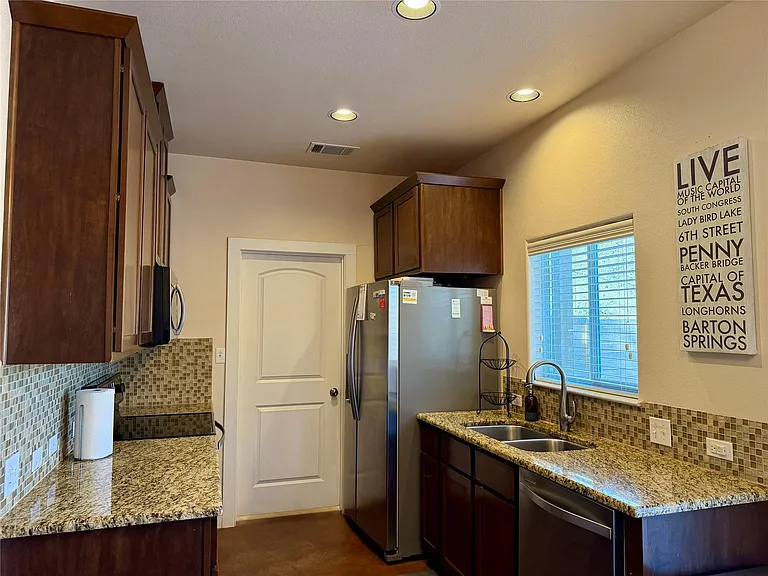 5503 Hi Line Rd — Photo 7