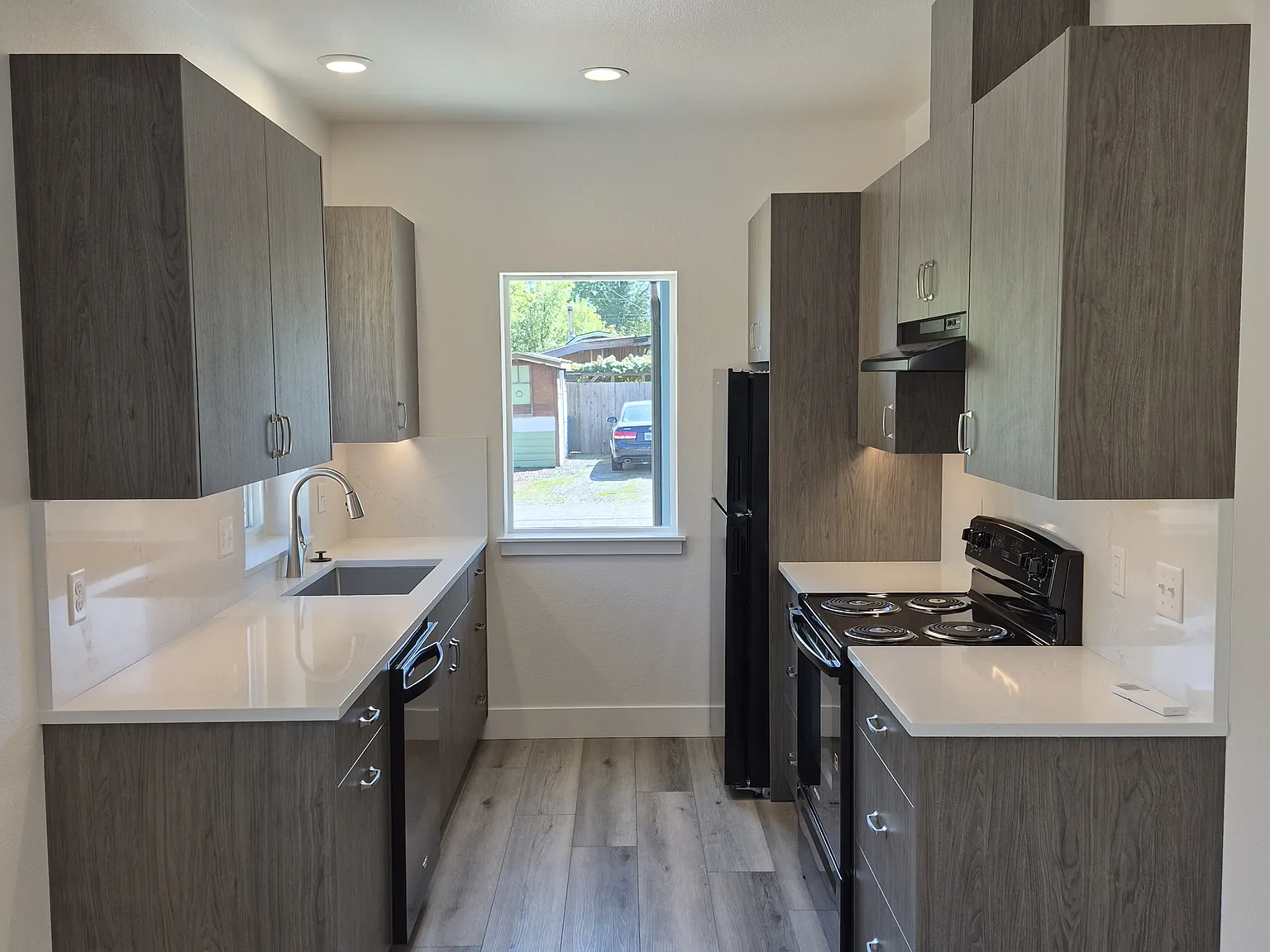 2 bed, 1.5 bath, 944 sqft, $2,300 — Photo 4