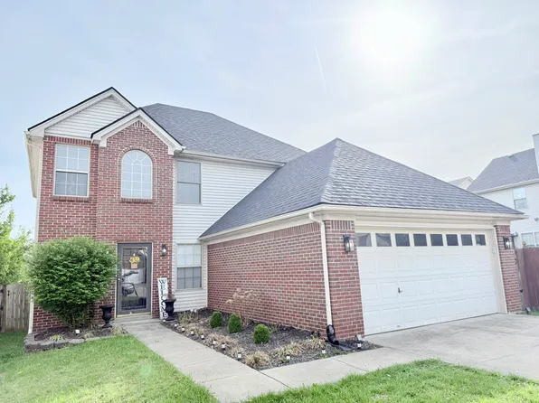 588 Wellington Gardens Dr, Lexington, KY 40503