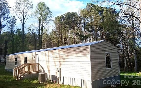 5th image of 114 Woodberry Dr