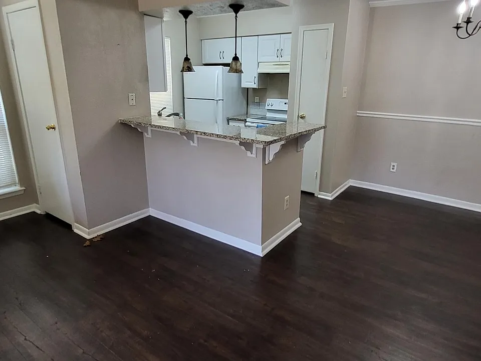 3100 Jeanetta St #1103