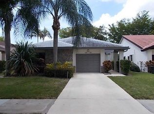 4879 Boxwood Cir, Boynton Beach, FL 33436
