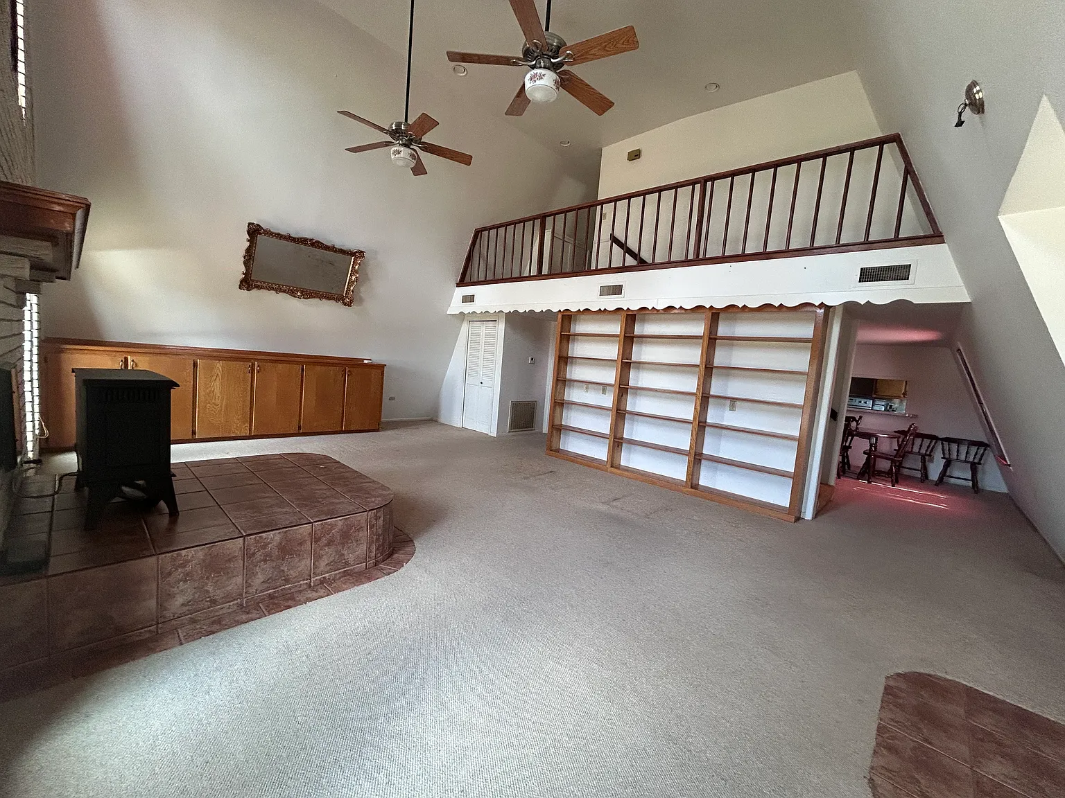 3 bed, 1696 sqft, $1,800 — Photo 2