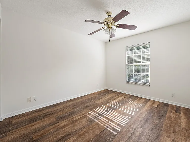 9091 Villa Palma Ln — Photo 12