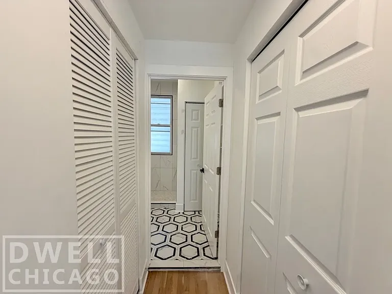 1522 W Ardmore Ave — Photo 4