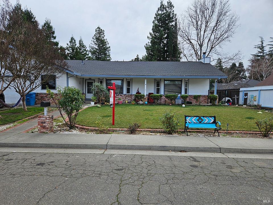 1st image of 1015 Sommer Dr