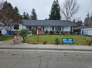 1015 Sommer Dr, Dixon, CA 95620
