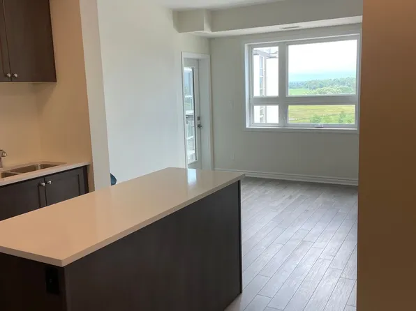 200 Lagerfeld Dr #502, Brampton, ON L7A 5G5
