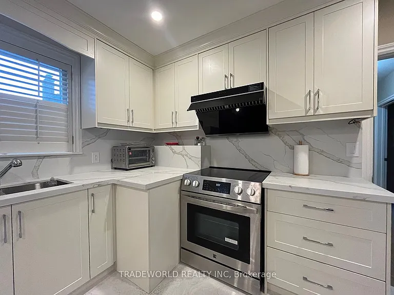 201 Hendon Ave #MAIN FLOOR — Photo 9