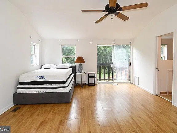5 bed, 4146 sqft, $1,000 — Photo 1