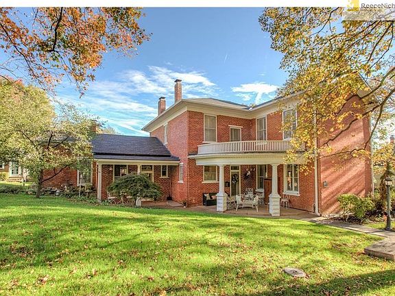 Main House - side entry/covered patio