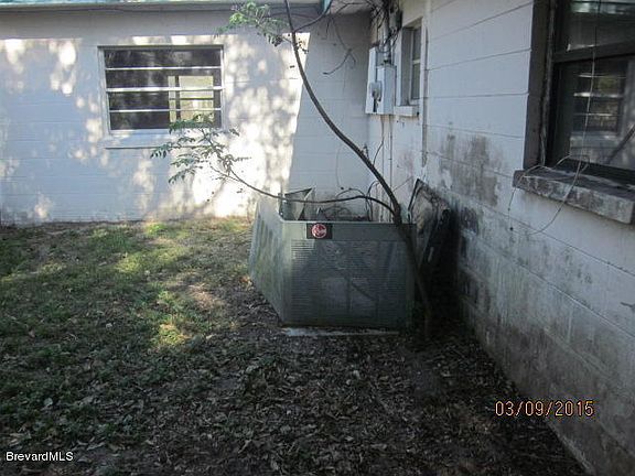 3rd image of 1155 Titus Ave