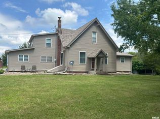 1994 Ladue Rd, Jacksonville, IL 62650