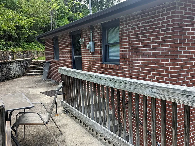 107 Magnolia St — Photo 15