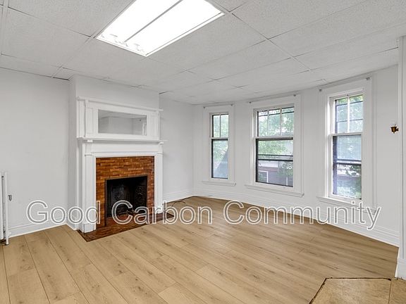 3rd image of 324 Goundry St #7