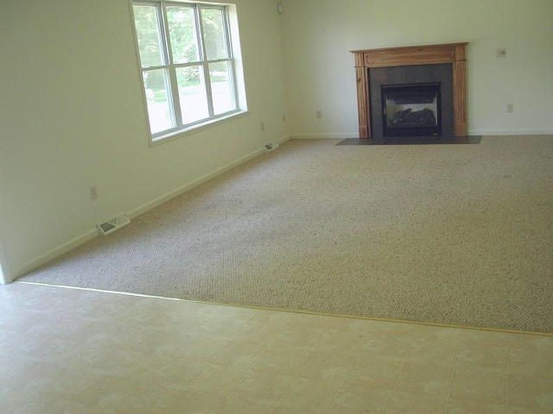 5th image of 40 WHITNEY Road