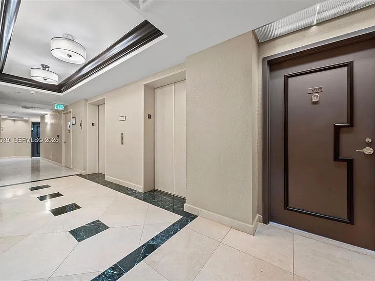 3598 Yacht Club Dr #601 — Photo 32
