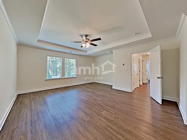 143 Willowbrook Dr — Photo 7