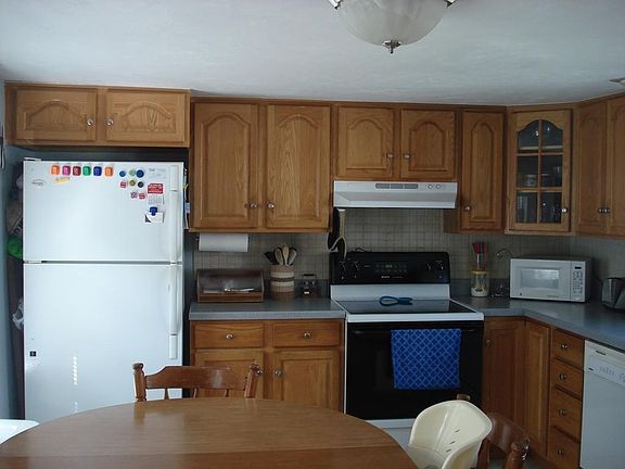 3rd image of 42 High St