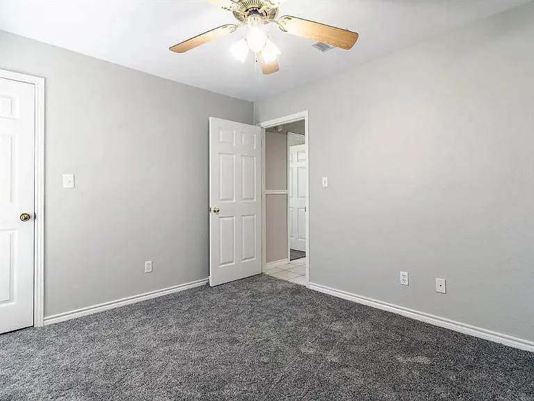 5920 Travis — Photo 15