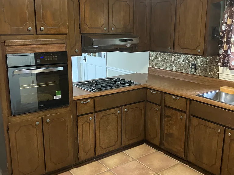 1702 Greentree Pkwy — Photo 9