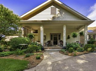 12202 Leo Rd, Fort Wayne, IN 46845