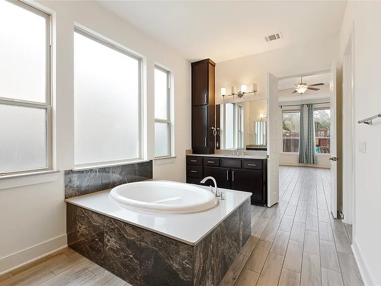 12905 Padua Dr — Photo 14