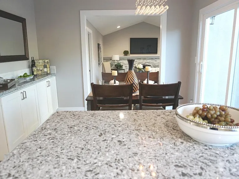 6780 Mount Pakron Dr — Photo 5