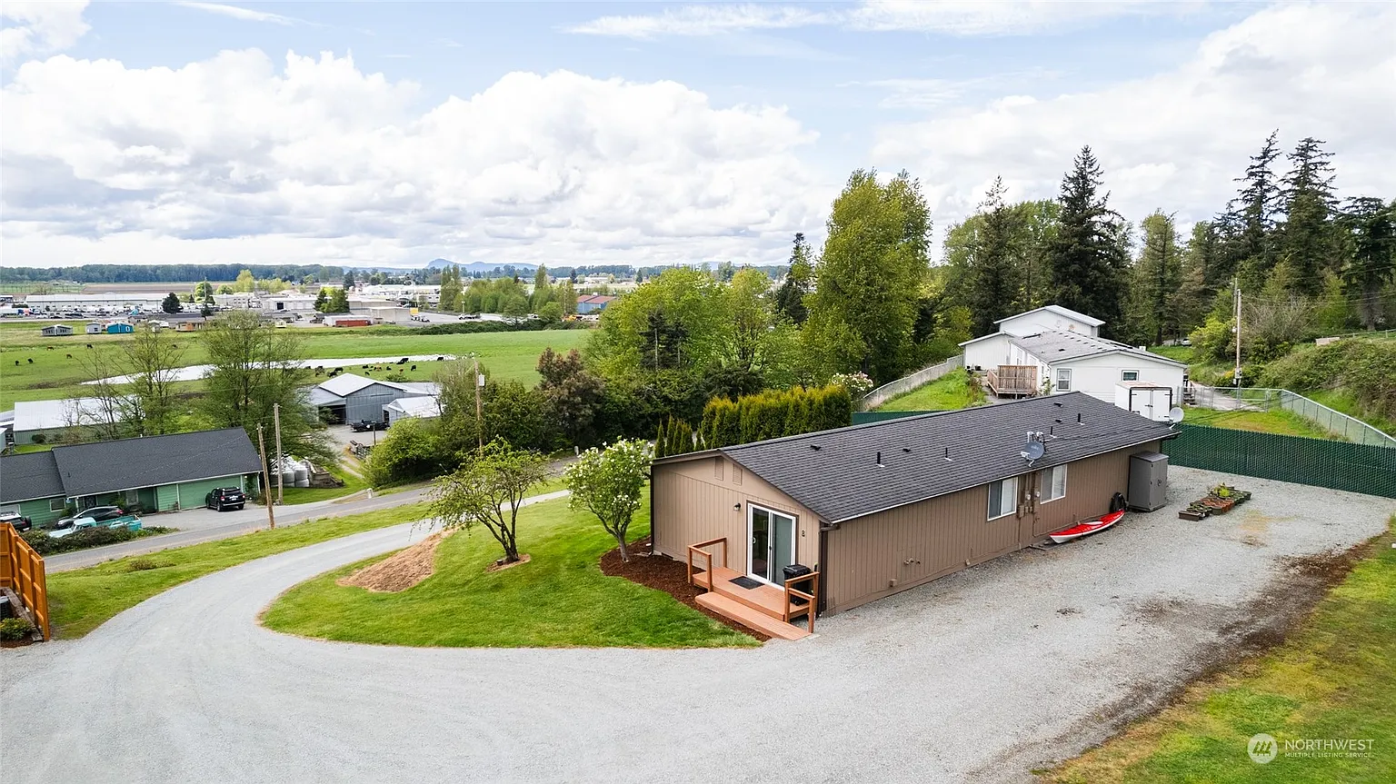 17707 Blodgett Road photo 1