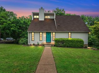 513 Foothill Dr, Nashville, TN 37217