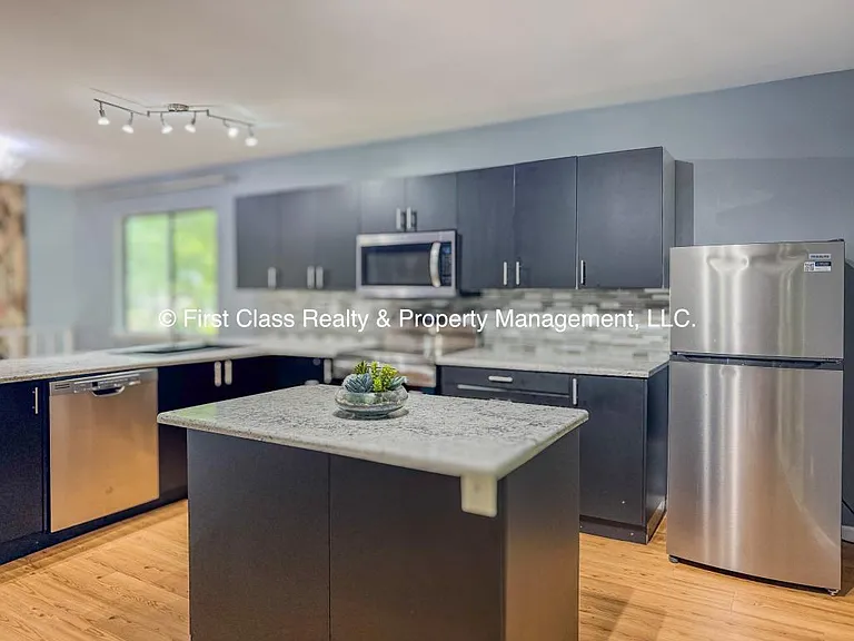 8015 Tiburon Cir — Photo 14