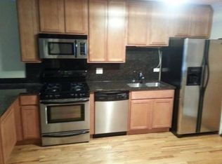 1514 W Pratt Blvd APT 2D, Chicago, IL 60626