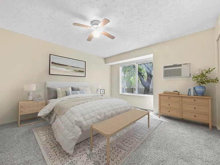 Indian Valley Apartments — Photo 6