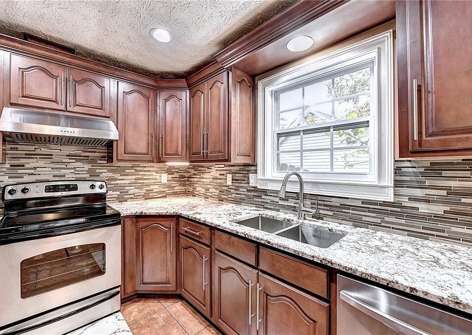 1st image of 5135 Paisley Ct NW