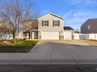 230 E Poplin St, Kuna, ID 83634