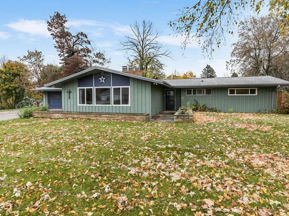 832 Birch St S #1190, Cambridge, MN 55008