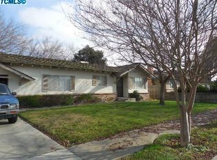 1502 N Williams St, Tulare, CA 93274