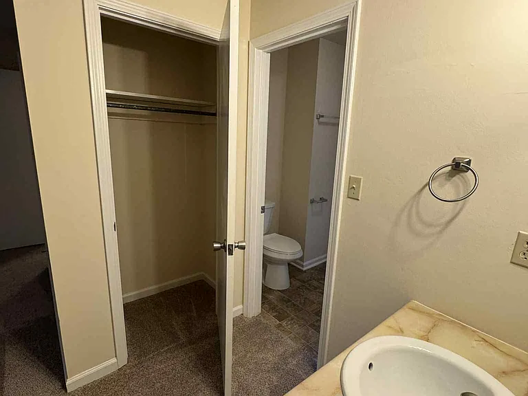 1730 Oshea St #2 — Photo 37