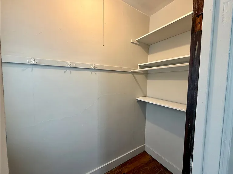 1013 Fremont Ave NW — Photo 14
