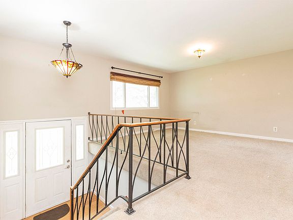 4th image of 53140 Bowercrest Ct