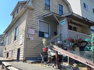 4211 7th Ave NE #3, Seattle, WA 98105